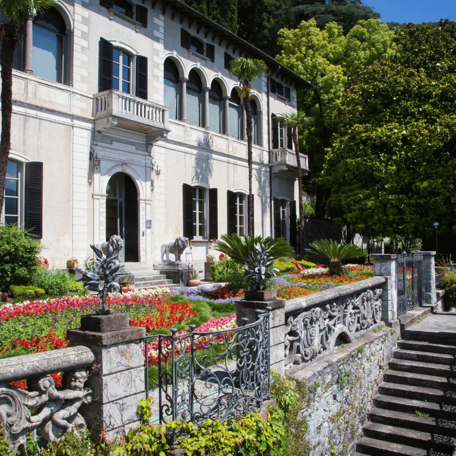 Villa Monastero in Varenna with aperitif